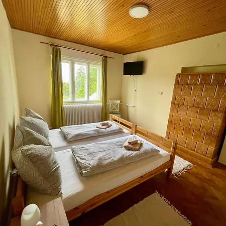 Julia Apartmanhaz Lägenhet Balatonfüred