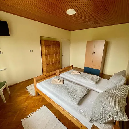 Julia Apartmanhaz Lägenhet Balatonfüred