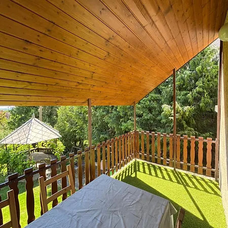 Julia Apartmanhaz Balatonfured