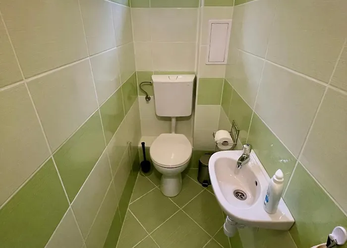 Julia Apartmanhaz Balatonfured